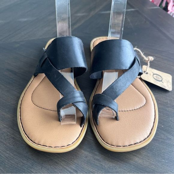 BORN Veda Comfort Strappy Sandal in Black Leather Size 7 NEW - Picture 8 of 14